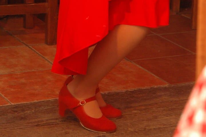 Learn Flamenco Rumba in 45 Minutes — Fast Beginner Class in Málaga