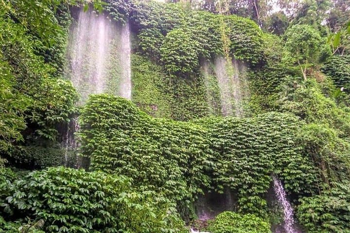 Lombok Waterfall Tour Guide: Benang Kelambu, Benang Stokel & Narmada Park photo 2