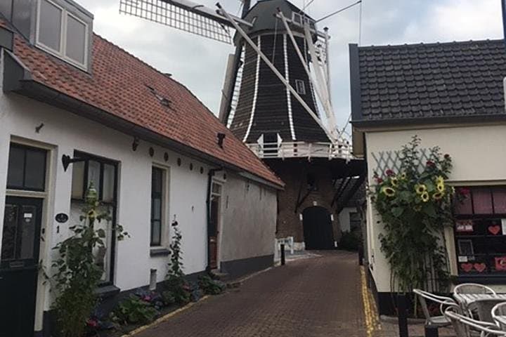 Explore Hattem: Windmills, Bakeries & Ghosts — Self-Guided Audio Walking Tour photo 4
