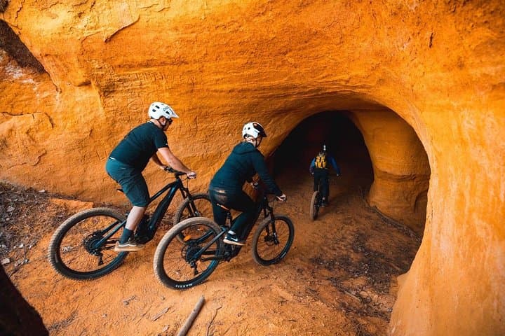 Luberon Electric Mountain Bike Half-Day: Guided Ocher Trail E‑MTB Adventure photo 5