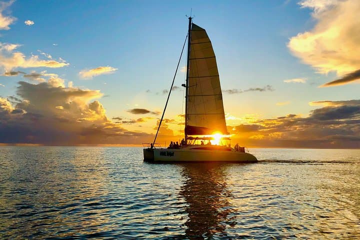 Naples Sunset Catamaran Cruise: Cool Beans Day Sail & Champagne Sunset