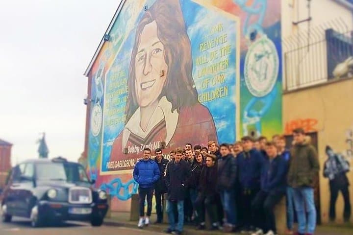 Belfast Black Taxi Political Tour — Private 2‑Hour Troubles & Murals Experience photo 1
