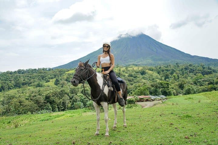 Float the Arenal: River Tubing and Rainforest Horseback Ride in La Fortuna photo 5