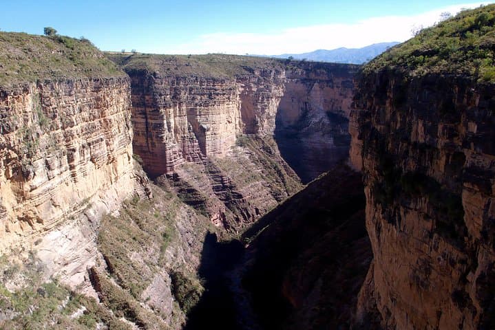 Toro Toro National Park: 3-Day Adventure Through Canyons, Caves & Dinosaur Footprints photo 4