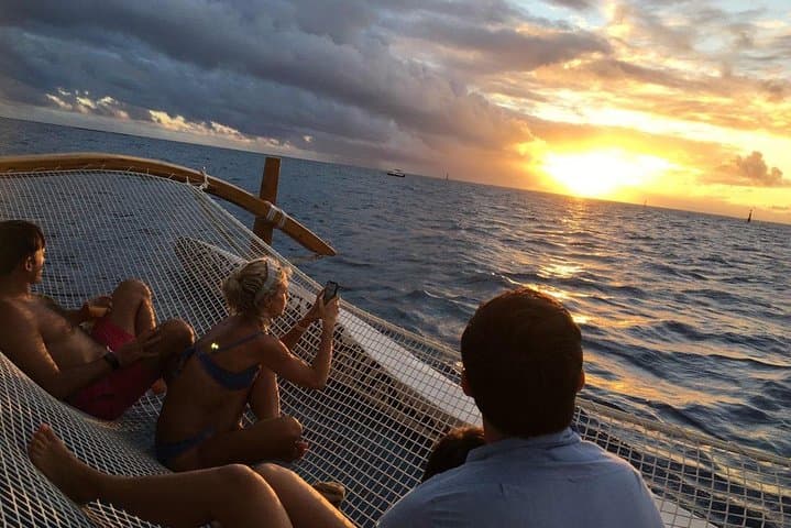 Private Sunset Lagoon Cruise in Bora Bora — Cultural Canoe Tour at Twilight photo 5