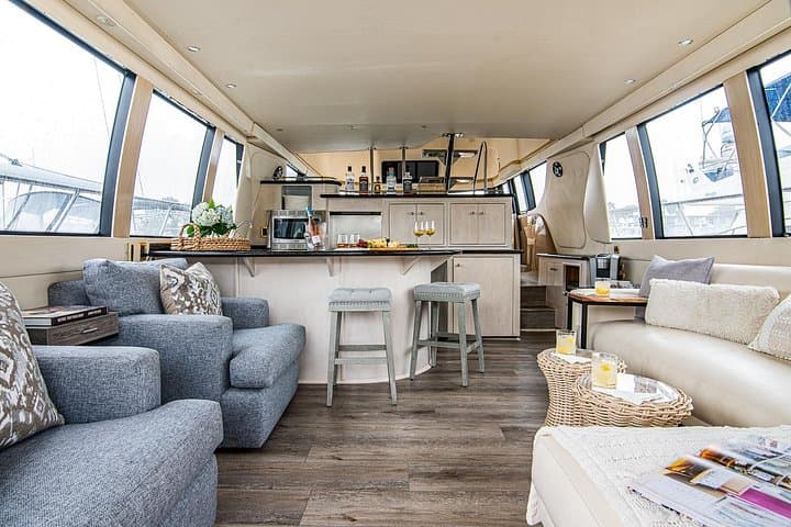 Private 60' Carver Yacht Charter in Marina del Rey: Coastal Cruise to Santa Monica, Malibu & Catalina photo 2