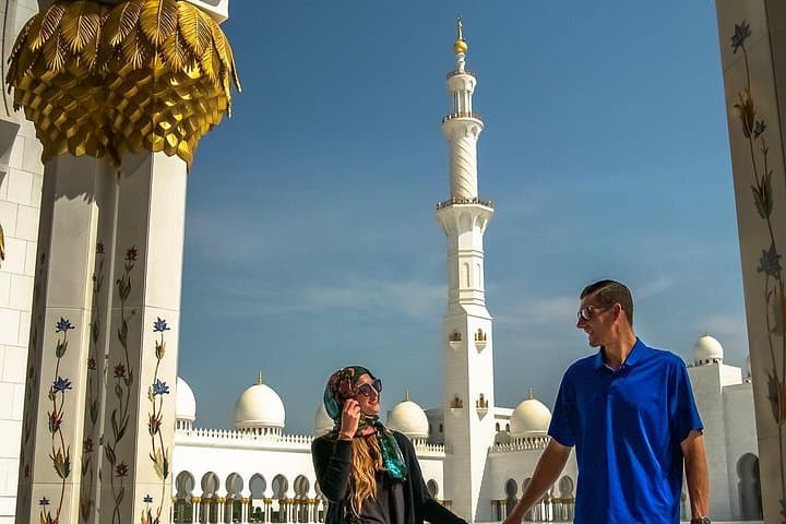 Dubai & Abu Dhabi 4‑in‑1: City Tours, Desert Safari and Dhow Dinner Cruise photo 1