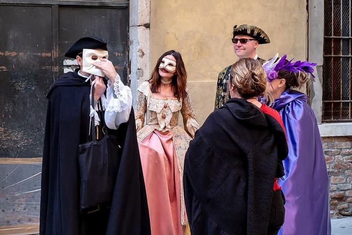 Secrets of Venice Carnival & Giacomo Casanova Walking Tour photo 5
