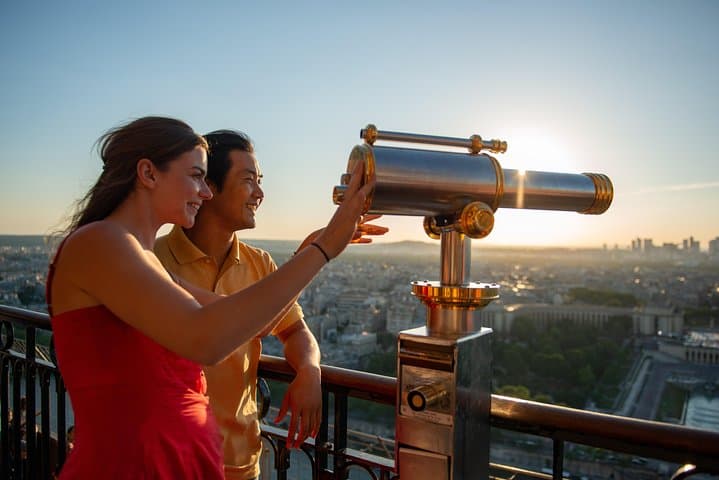 Seine Dinner Cruise with Eiffel Tower Access and Moulin Rouge Show — Paris Night Experience