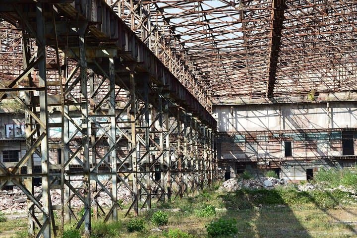 Abandoned Bucharest By Car: Vacaresti Delta, Royal Forts & Forgotten Factories photo 6
