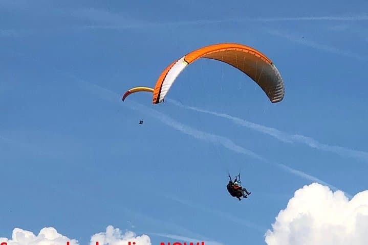 Paraglide Over Lucerne: Tandem Flights from Zurich to Engelberg