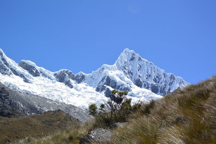 Santa Cruz Trekking: 4-Day Cordillera Blanca Huaraz Expedition photo 4