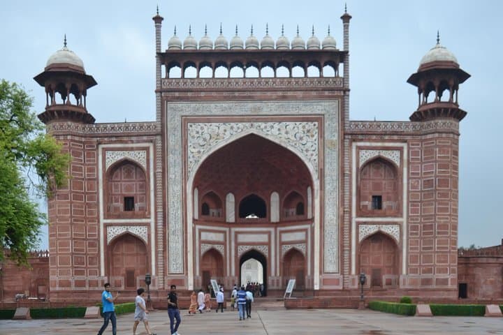 Same-Day Taj Mahal & Agra Fort Private Tour from Delhi: Fast, Private & Informative photo 6