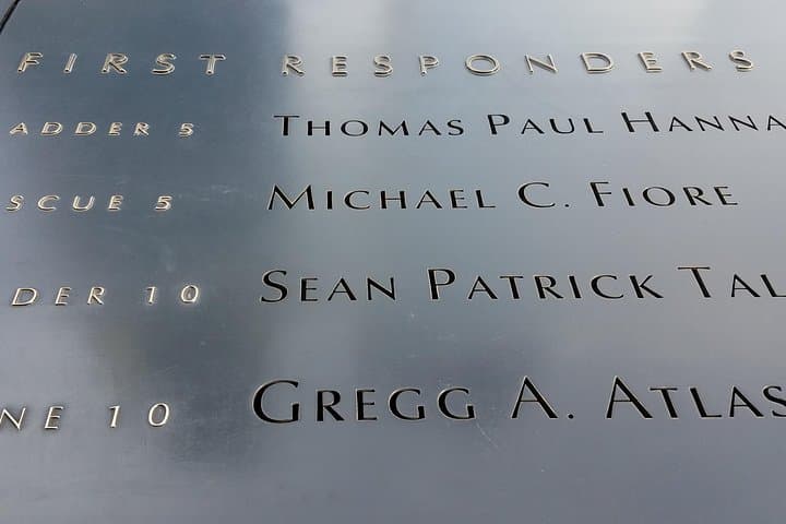 Survivor-Led World Trade Center Walking Tour — Ground Zero Stories & Memorials photo 4