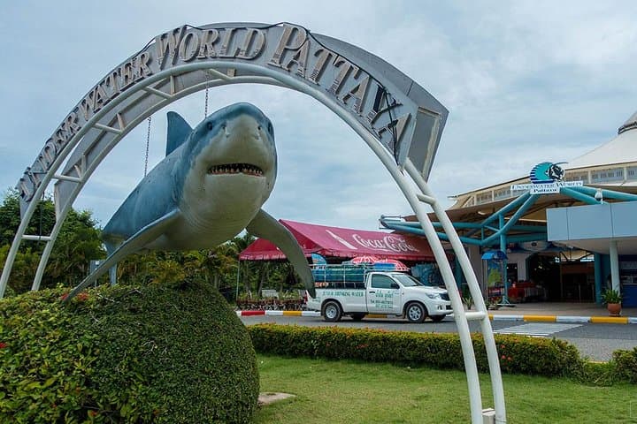 Underwater World Pattaya: What to Expect at Thailand's Modern Aquarium photo 5