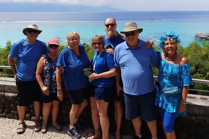 Moorea Scenic Shopping Tour from Cruise Ship: Pearls, Bays, and Belvedere Views photo 3
