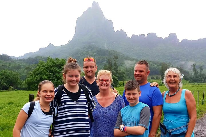 Moorea Scenic Shopping Tour from Cruise Ship: Pearls, Bays, and Belvedere Views photo 6