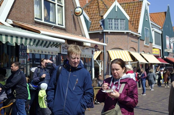 Amsterdam Private Chauffeur & Customized Tours — Luxury Mercedes Van Hire photo 5