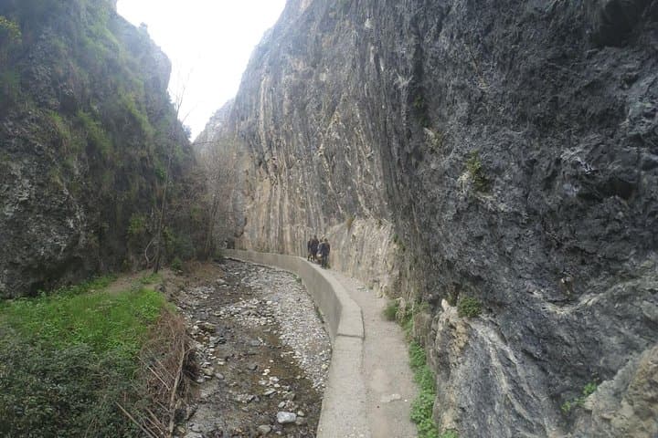 Hanging Bridges of Los Cahorros: 2–3 Hour Gorge Walk from Granada