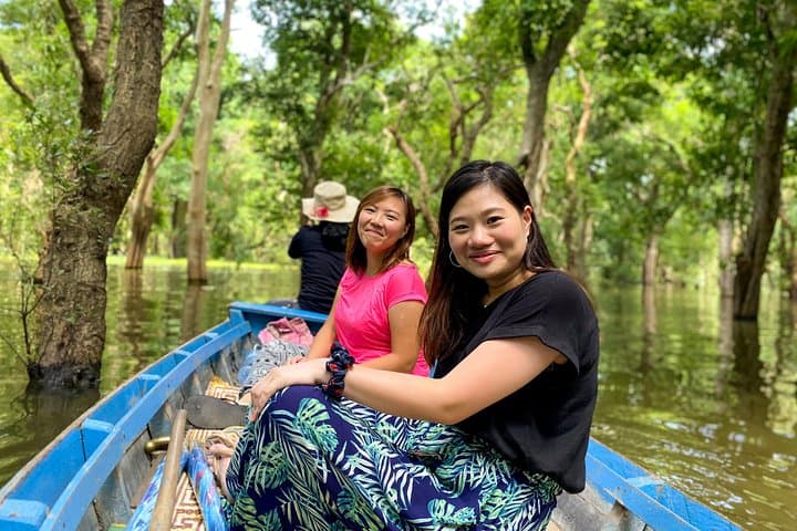 Beng Mealea & Kampong Khleang Day Tour: Boat Ride, Jungle-Temple & Village Visit