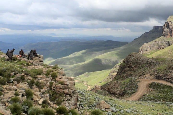 Private Sani Pass 4x4 Day Tour from Durban to Lesotho’s Highest Pub