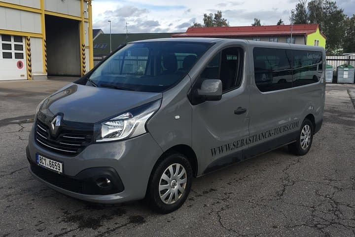 Scenic Private Transfer from Cesky Krumlov to Hallstatt: A Comfortable 3‑Hour Drive photo 2