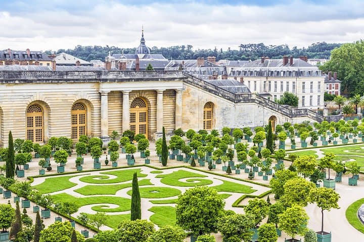 Giverny & Versailles: Small-Group Day Trip from Paris with Lunch photo 3