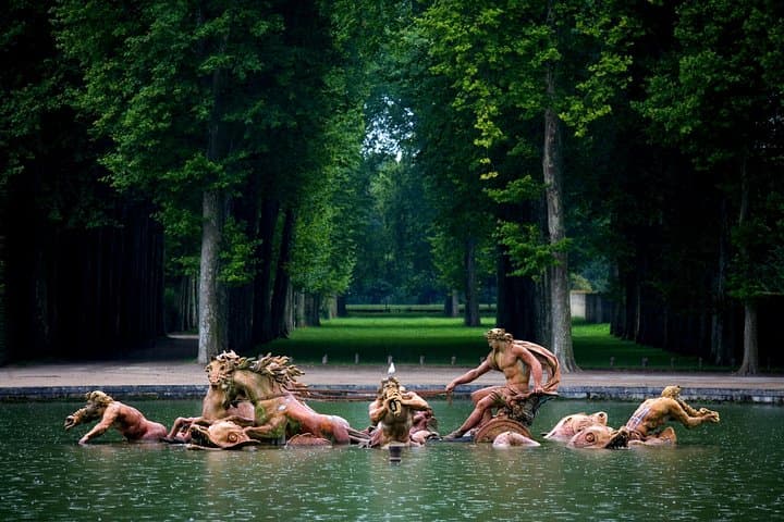 Half-Day Versailles Guided Tour from Paris — Skip-the-Line Palace & Fountain Show photo 6
