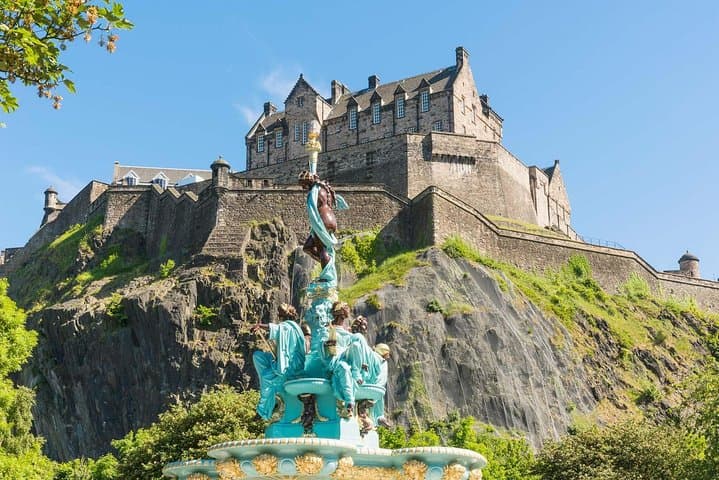 Edinburgh Half-Day Private Chauffeur Tour — Royal Mile, Castle & Arthur's Seat