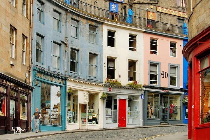 Edinburgh Half-Day Private Chauffeur Tour — Royal Mile, Castle & Arthur's Seat photo 6