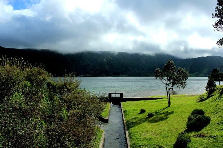 Sete Cidades by Van — Half-Day Tour of São Miguel’s Twin Lakes photo 4