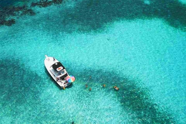 Roatán Northshore Snorkeling and Punta Gorda Garifuna Village Day Trip photo 5