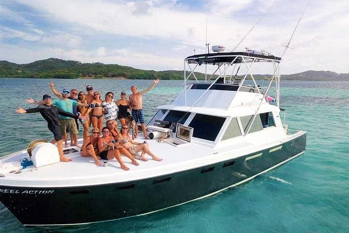 Roatan Northshore Private Snorkel and Punta Gorda Garifuna Village Experience photo 2