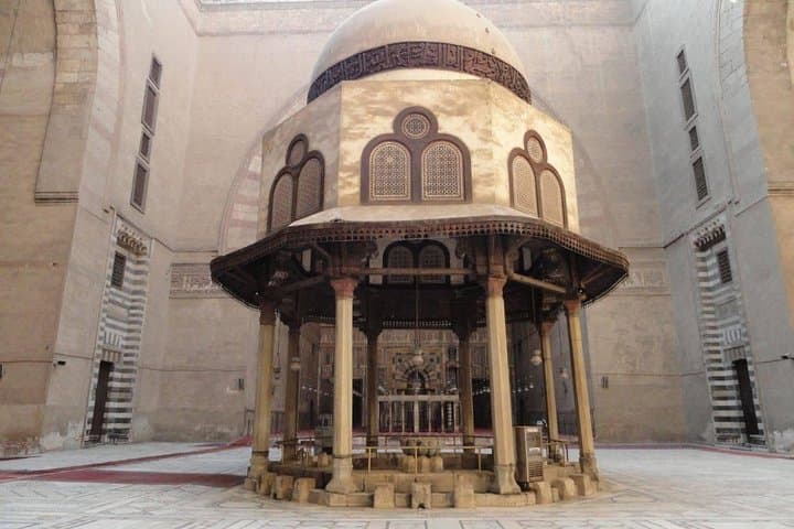 Private Day Tour to Islamic and Christian Cairo — Coptic Churches, Mamluk Mosques & Khan el-Khalili photo 4