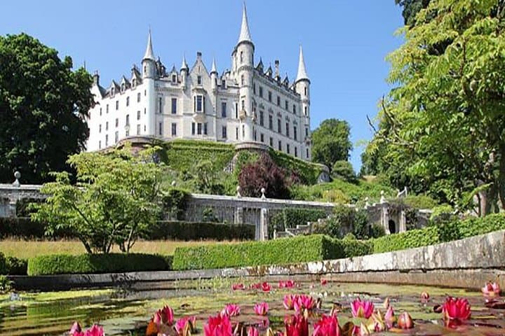 Legendary Dunrobin Castle Tour — North Highlands Coast, Castle Gardens & Falconry photo 3