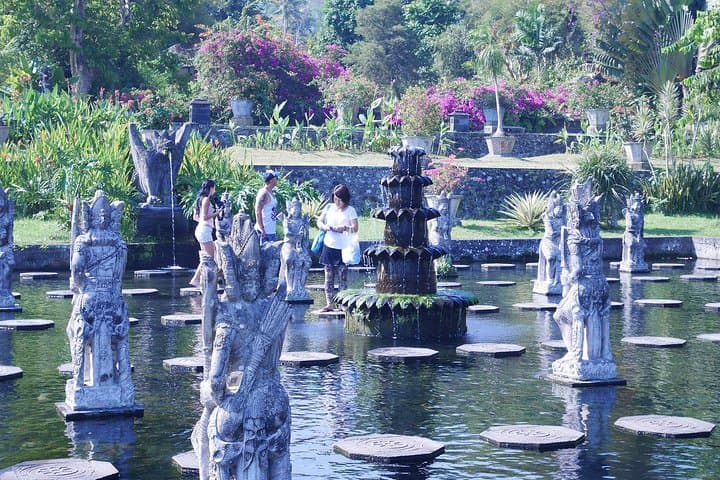 Sunrise at Lempuyang and Tirta Gangga: Private Eastern Bali Power-Spot Tour photo 2