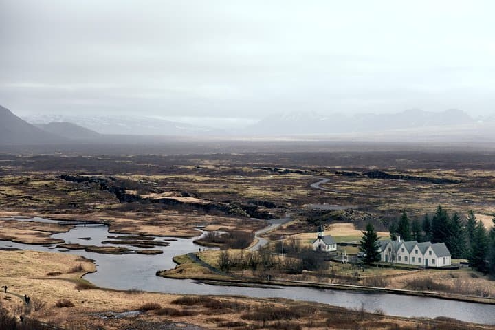 Private Golden Circle Tour Iceland — Thingvellir, Geysir & Gullfoss Day Trip photo 5