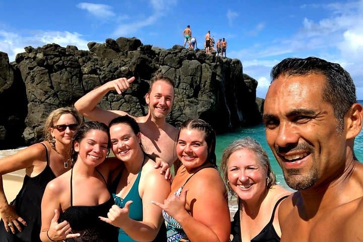 Private Oahu Island Tour with Turtle Beach Snorkeling and Custom Stops photo 4