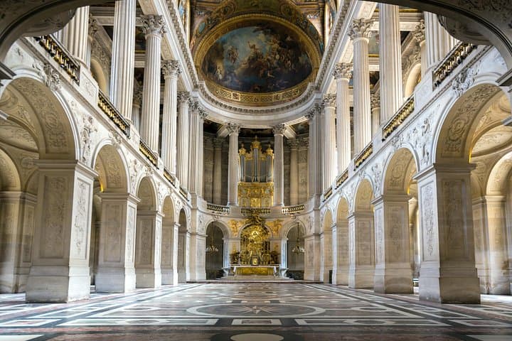 Private Versailles Palace Tour: 2-Hour Guided Visit of the Château and Gardens photo 5