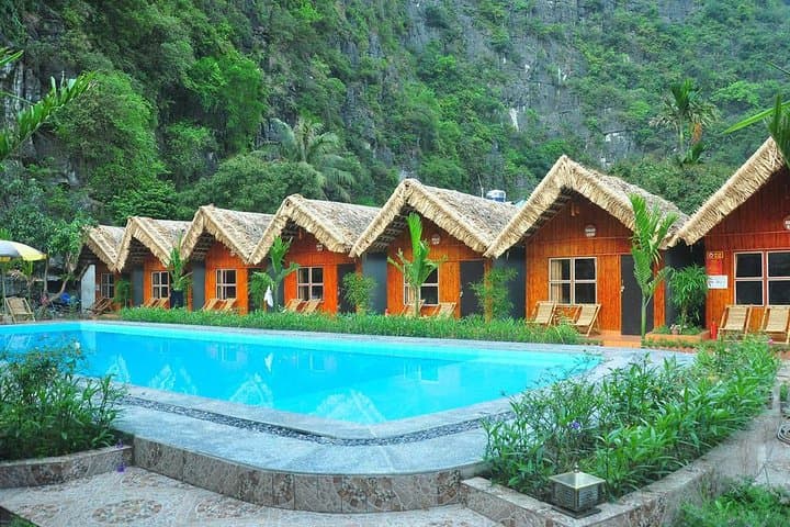 Two-Day Ninh Binh Adventure: Hoa Lu, Mua Cave, Tam Coc & Cuc Phuong photo 4