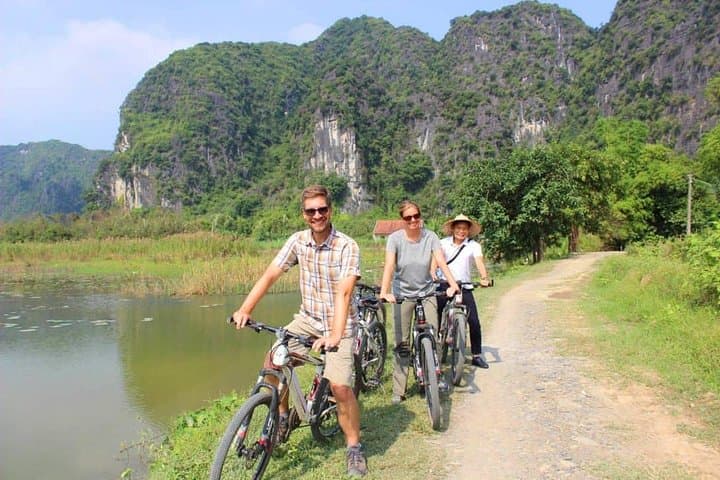 Ninh Binh Trang An & Mua Cave Luxury Day Trip from Hanoi photo 4