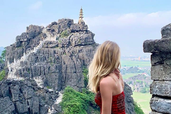 Two-Day Ninh Binh Adventure: Hoa Lu, Mua Cave, Tam Coc & Cuc Phuong