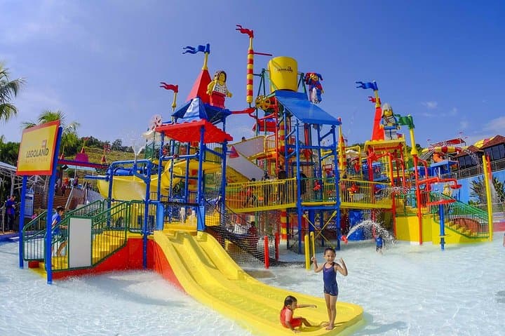 Dubai Parks 1-Day Ticket with Transfers: Motiongate, LEGOLAND & Waterpark Guide photo 2