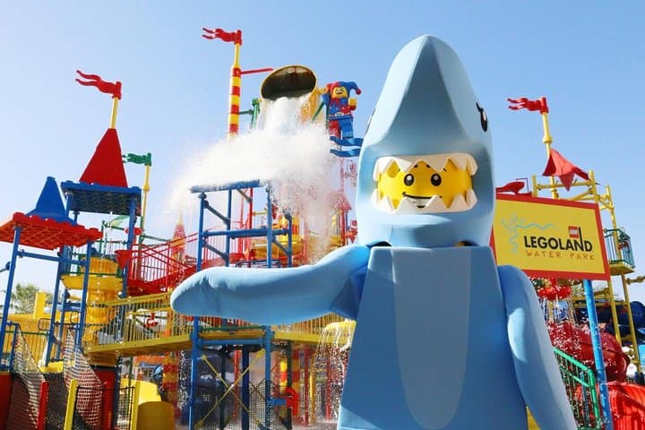 Dubai Parks 1-Day Ticket with Transfers: Motiongate, LEGOLAND & Waterpark Guide photo 3