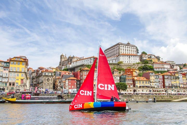 Private Douro River Sailing from Porto — Hands-On 2.5-Hour Experience photo 3