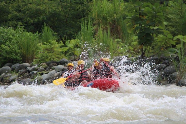 Naranjo River Rafting from Manuel Antonio: 8-Mile Whitewater Adventure photo 2