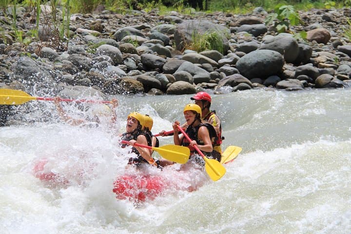 Full-Day Savegre River Whitewater Rafting from Manuel Antonio photo 2