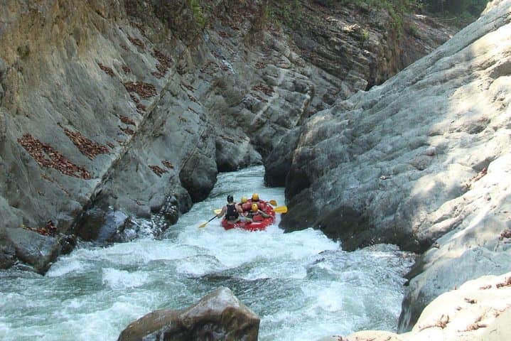 Chorro Rafting from Manuel Antonio: Class IV–V Naranjo River Adventure photo 2