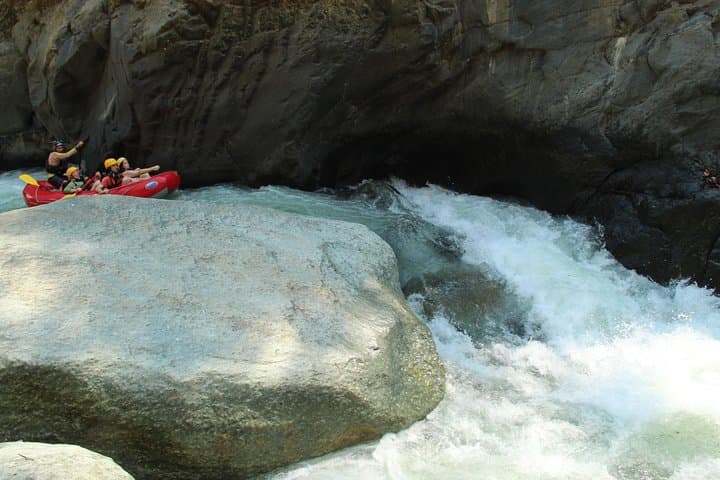 Chorro Rafting from Manuel Antonio: Class IV–V Naranjo River Adventure photo 5