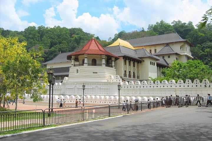 3-Day Heritage & Cultural Private Tour — Kandy, Minneriya National Park, Sigiriya photo 2
